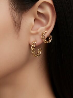 Gold Chain Link Hoop Earrings - Women